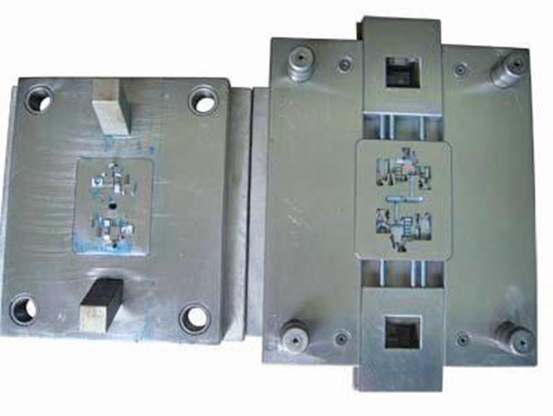 瓦房店精密塑料模-01